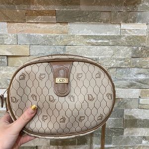 ❤️sold❤️Vintage Dior Honeycomb sling bag